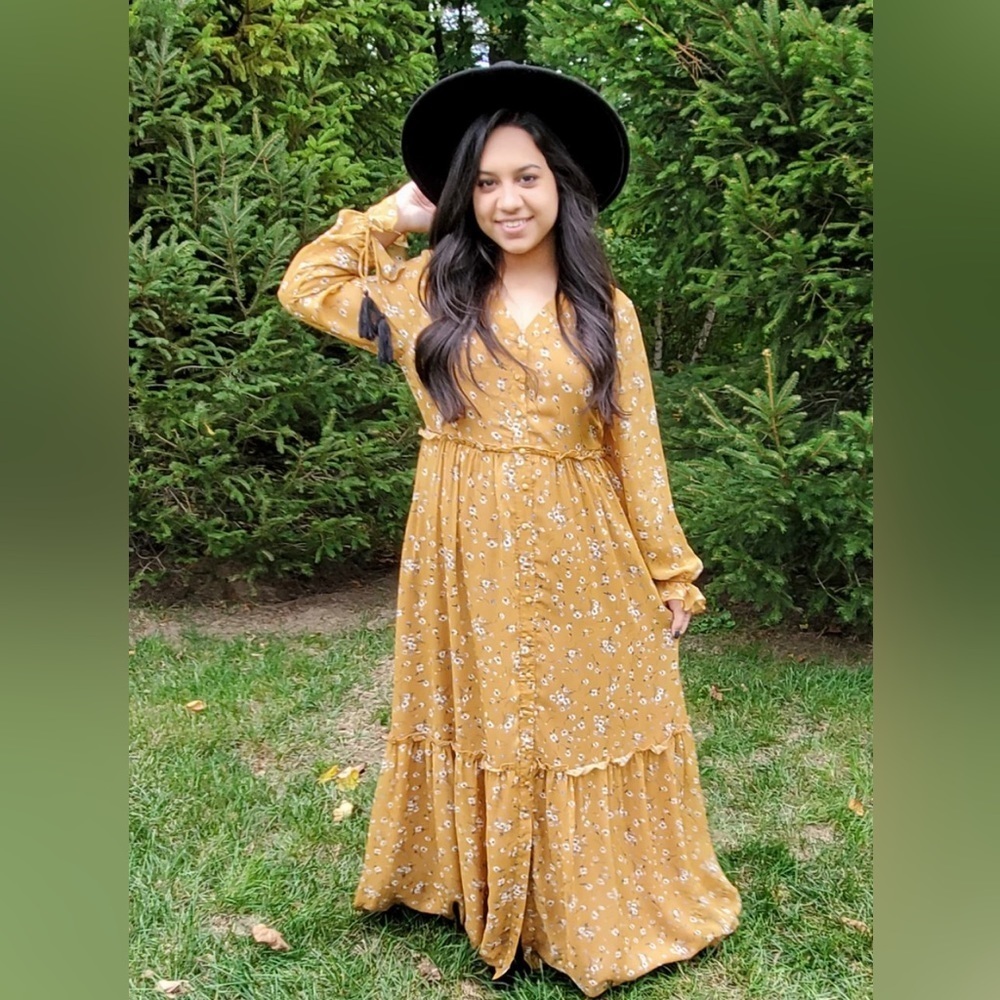 THE LUCA FLORAL MAXI DRESS IN MUSTARD 129.00 ❌FINAL SALE